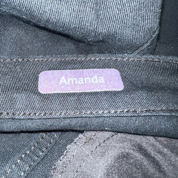 Gloria Vanderbilt Amanda Black Jeans - Picture 6 of 7
